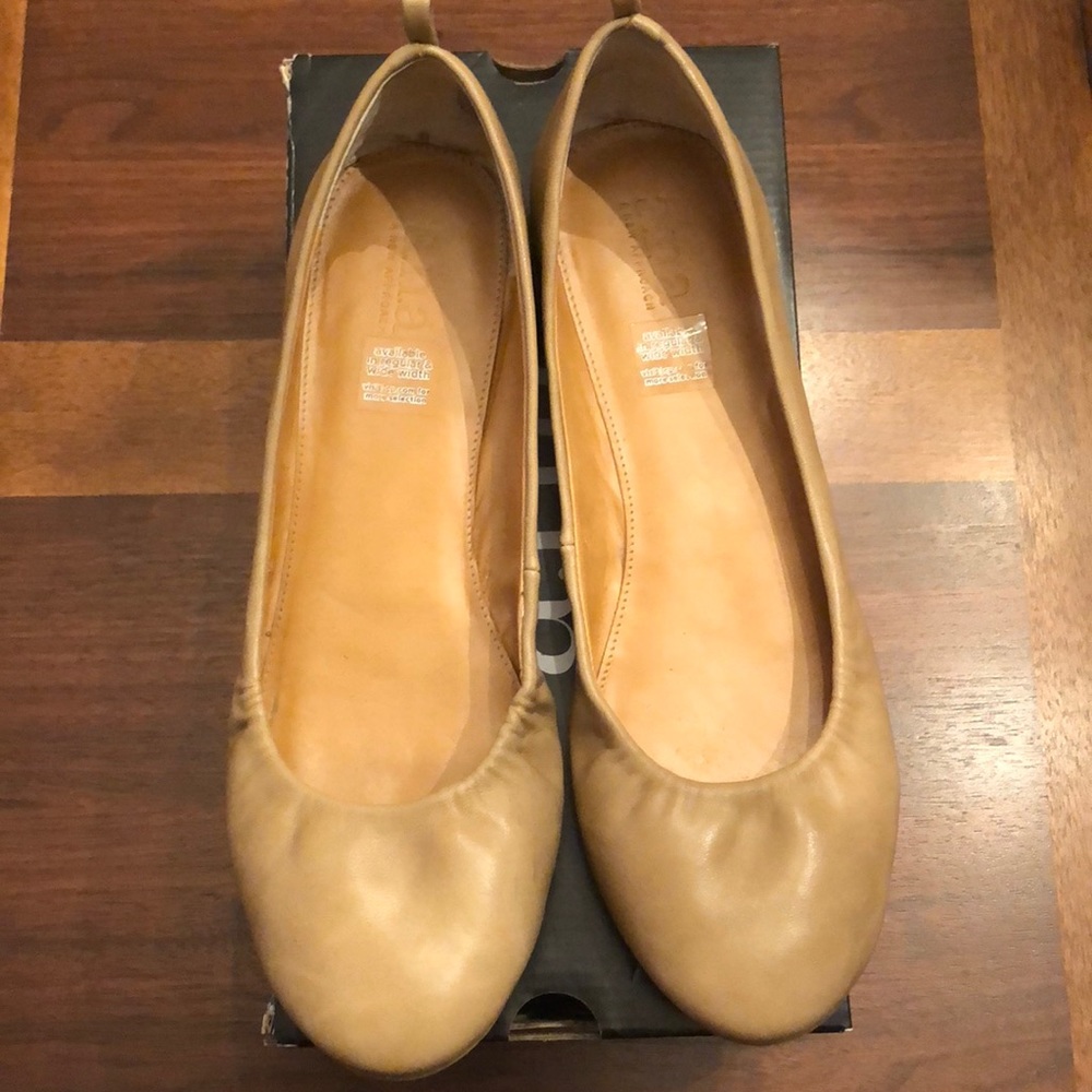 Women’s a.n.a Sicily Tan Shoes Size 9.5